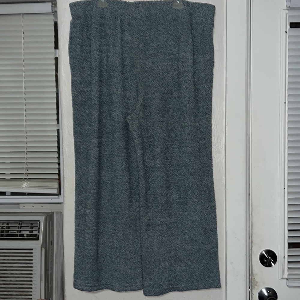 Fuzzy Sweatpants - Picture 4 of 5